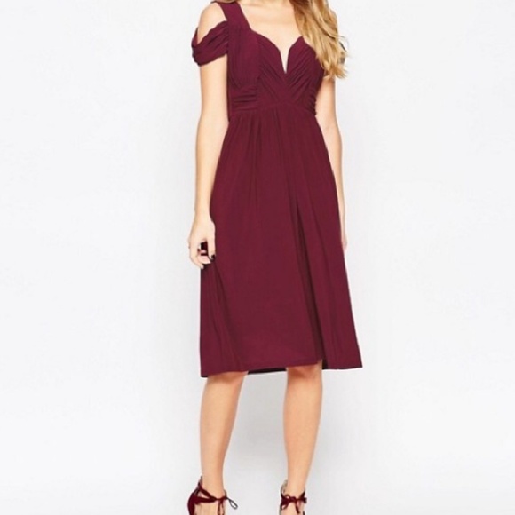 ASOS Dresses & Skirts - NWT Asos Cold Shoulder Dress